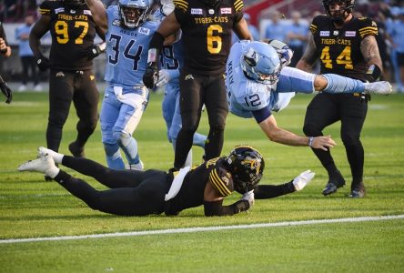 Kelly directs Argos to 32-14 win over Tiger-Cats