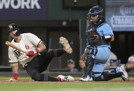 Catcher Alejandro Kirk activated off injured list by Blue Jays