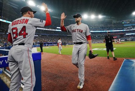 Duran and Yoshida’s sixth-inning homers lead Red Sox past Blue Jays 5-0