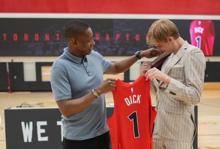 Toronto Raptors officially sign first-round draft pick Gradey Dick