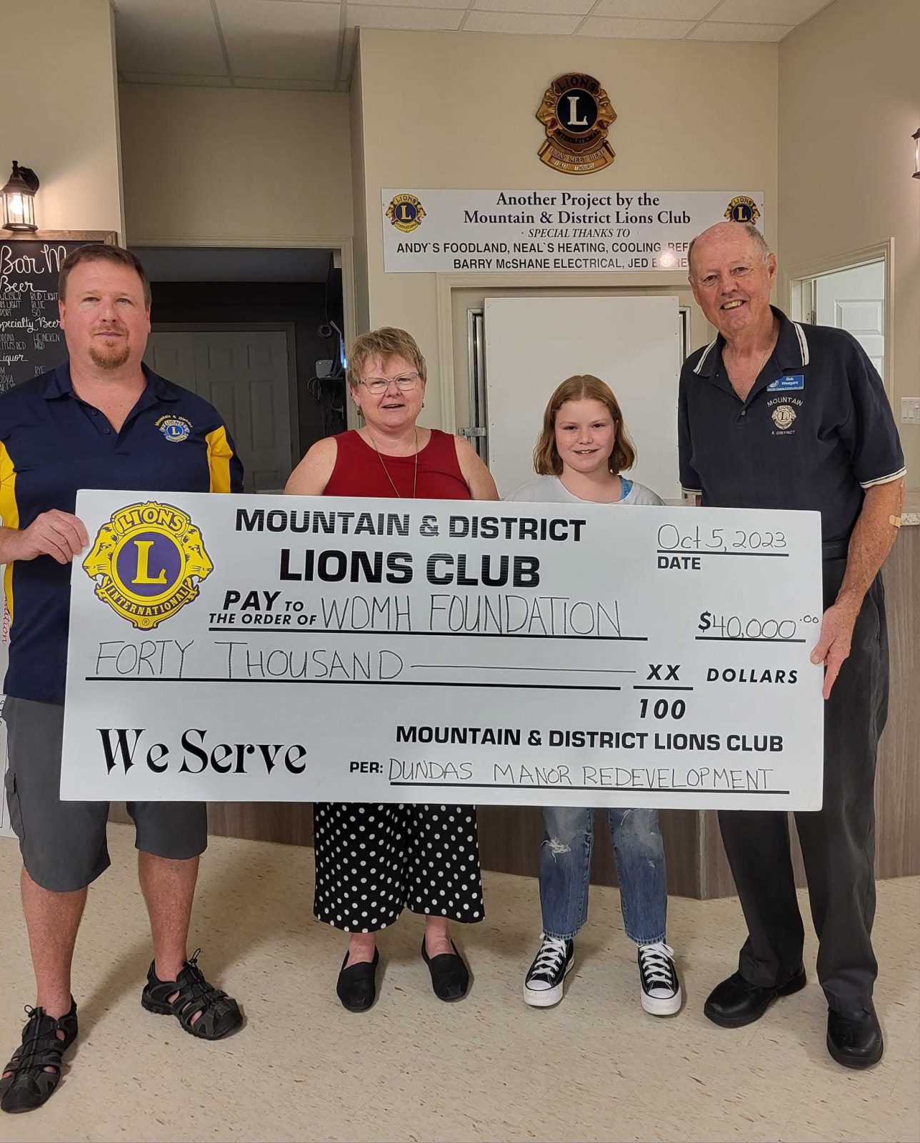 Mountain & District Lions Club Pledges $40,000 to help build the new Dundas Manor