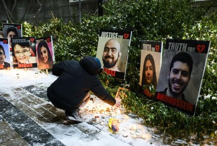 Mourners mark fourth anniversary of downing of PS752 by Iranian military