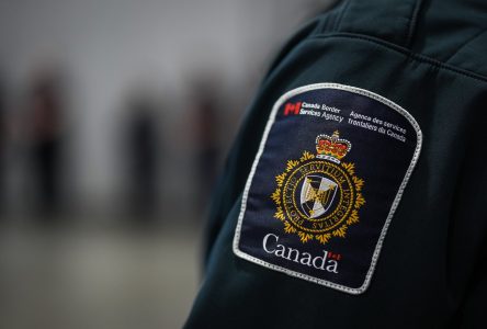 CBSA union warns of June border disruptions following strike mandate