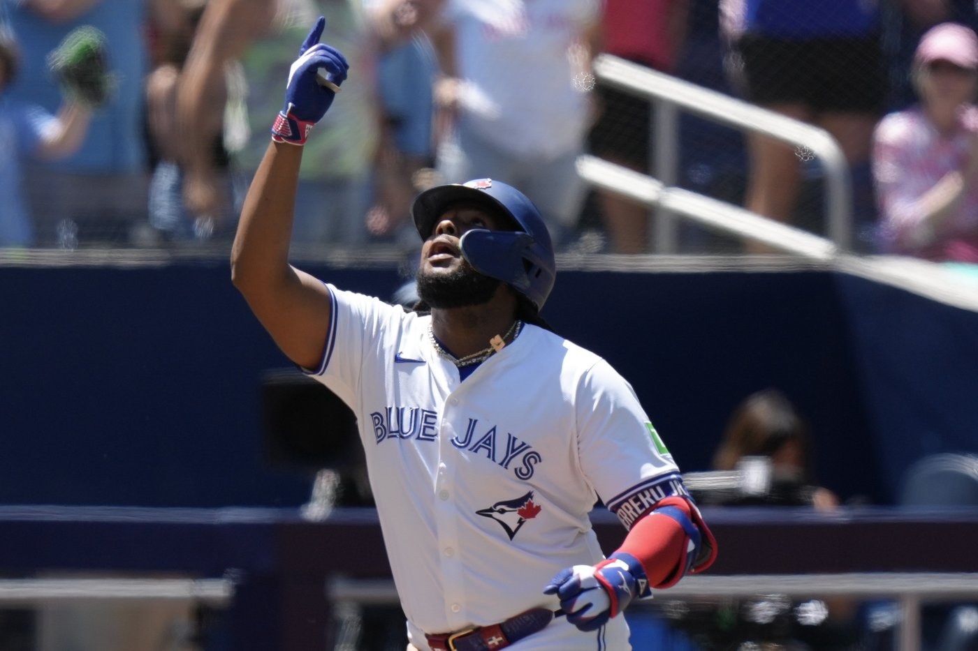 Guerrero Jr. hits three-run homer to power Blue Jays to 6-5 win over Orioles