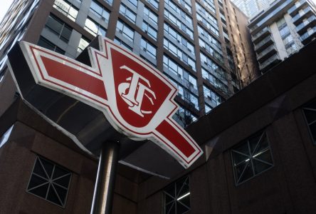 Toronto transit strike averted as TTC, union announce last minute deal