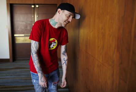 Annoyed by the spectacle, Deadmau5 marks 25 years and a Hall of Fame induction