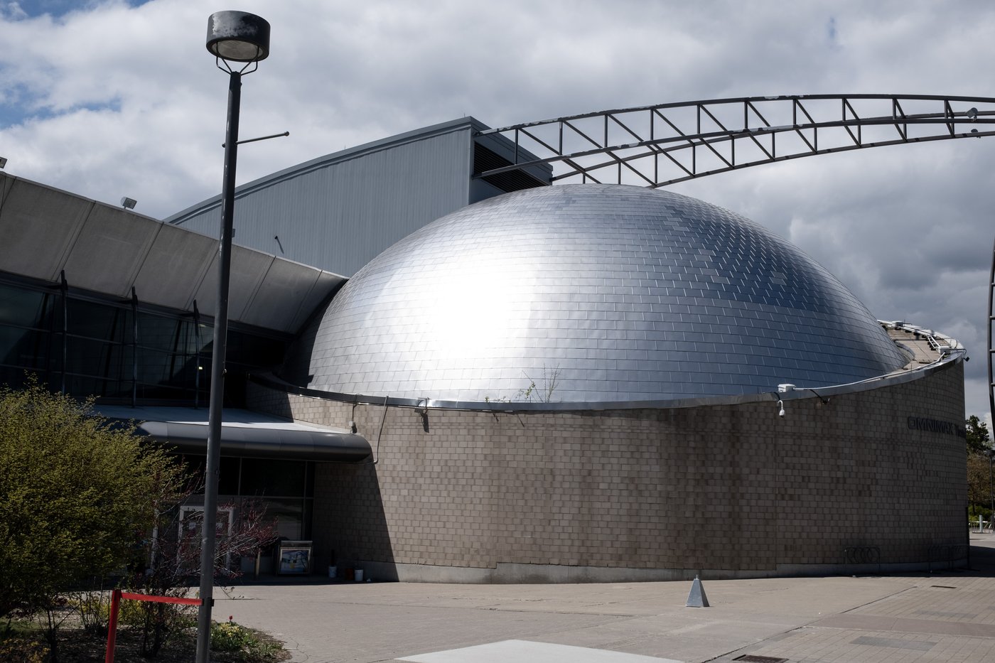 Minister defends Ontario Science Centre closure as necessary for health and safety