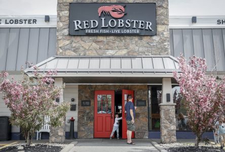 Red Lobster Canada to ask court to recognize stalking horse bid, OK sales process