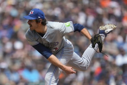 Blue Jays place closer Jordan Romano on injured list due to right elbow inflammation