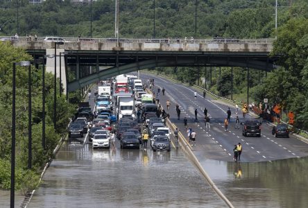 Sections of DVP, Lakeshore briefly flooded again after Toronto rainfall