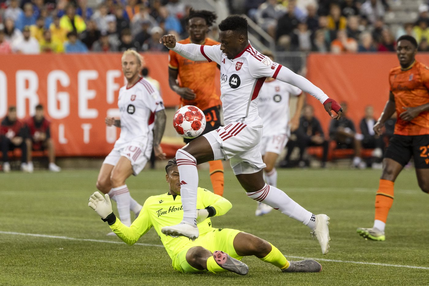 Forge defeats slumping Toronto FC in opening leg of Canadian Championship semifinal