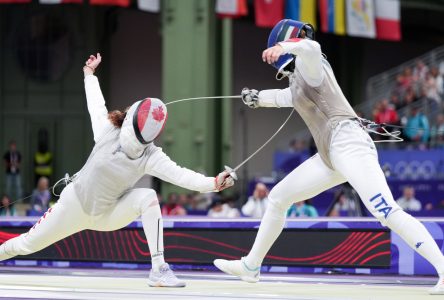 Canada’s Harvey captures fencing bronze, Canadian women stage soccer comeback