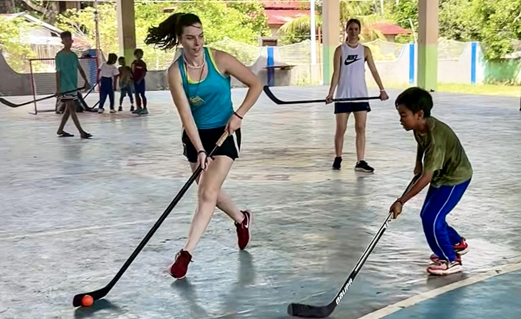 Harvard Student-Athlete from Cornwall Teaches Hockey to Kids in the Philippines