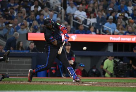 Tigers tame Blue Jays 5-4 with clutch home runs