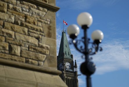 Federal government posts $3.9B deficit in April, May