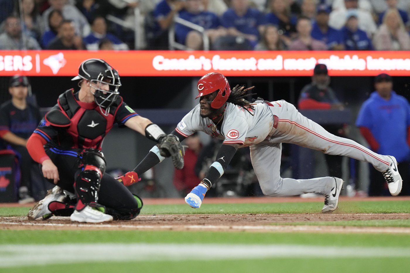 Votto bids farewell as Blue Jays lose to Reds: ‘I wanted to play a year in Toronto’