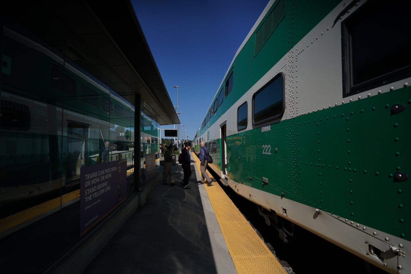 GO Transit operations affected by railway dispute to resume service Monday: Metrolinx