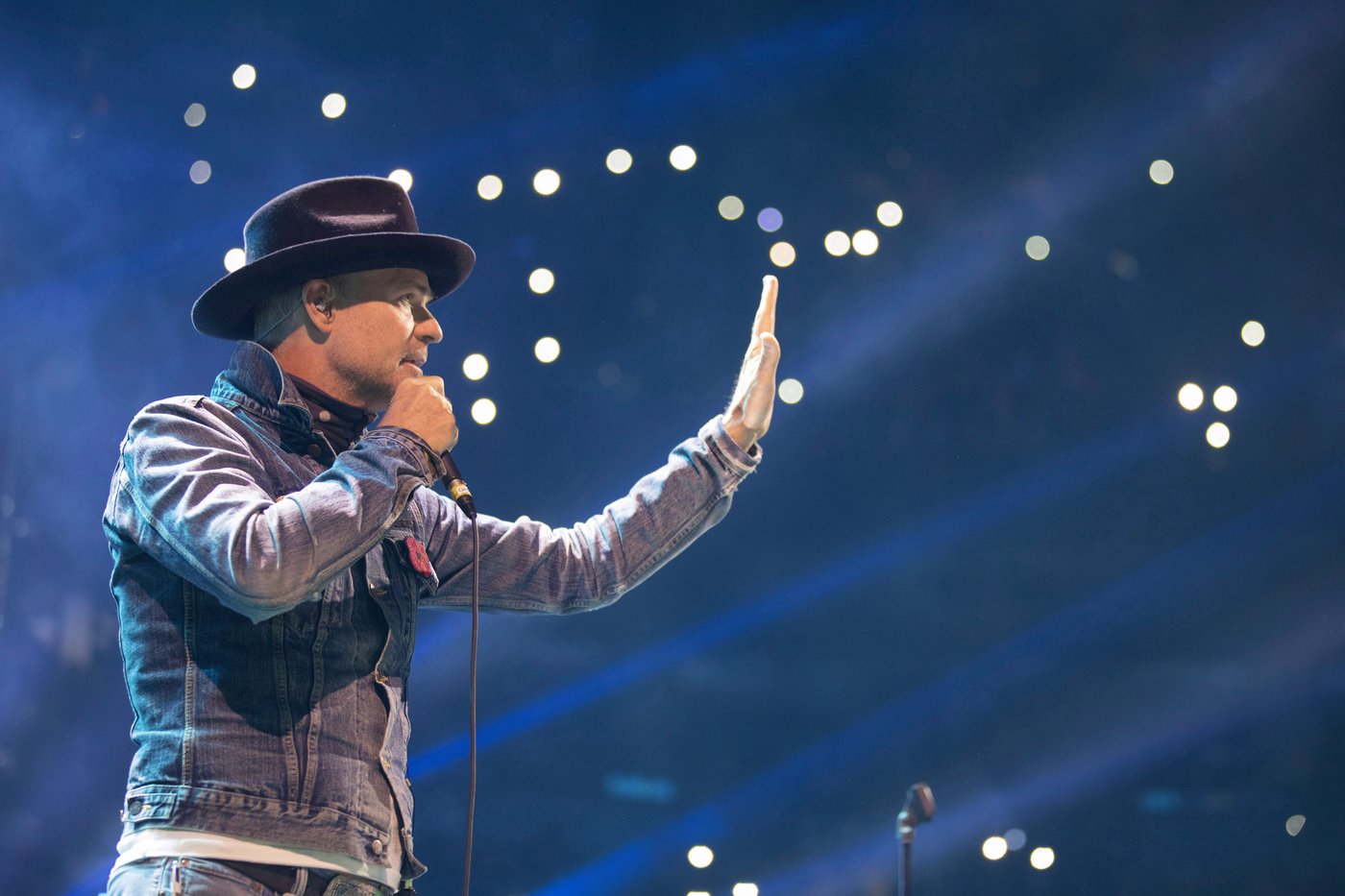 Gord Downie rejected offer to become a hologram in his final years, bandmates say