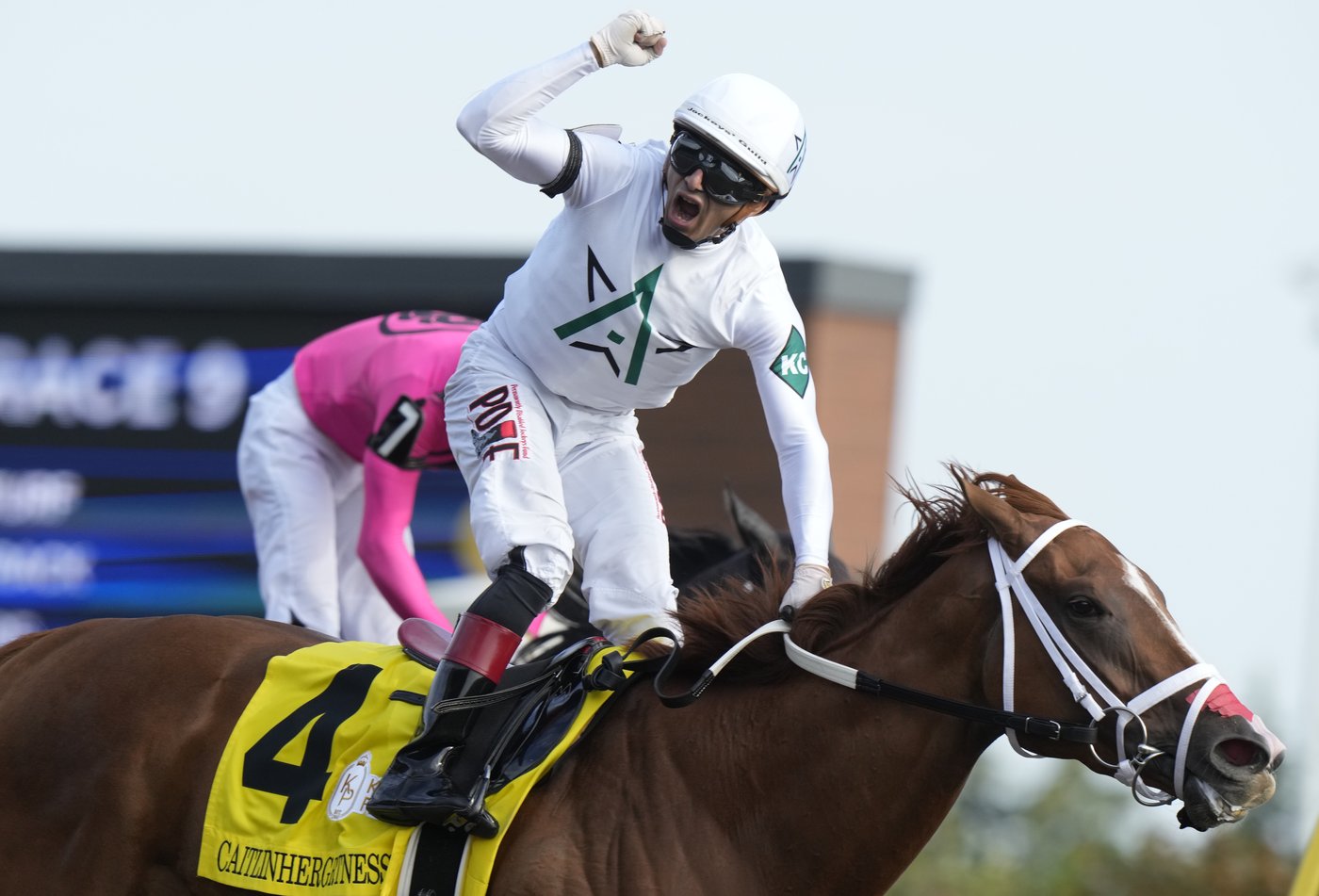 Filly Caitlinhergrtness rallies to win $1-million King’s Plate at Woodbine