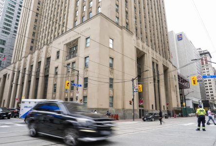 S&P/TSX composite flat Friday, U.S. markets mixed as Dow posts new record