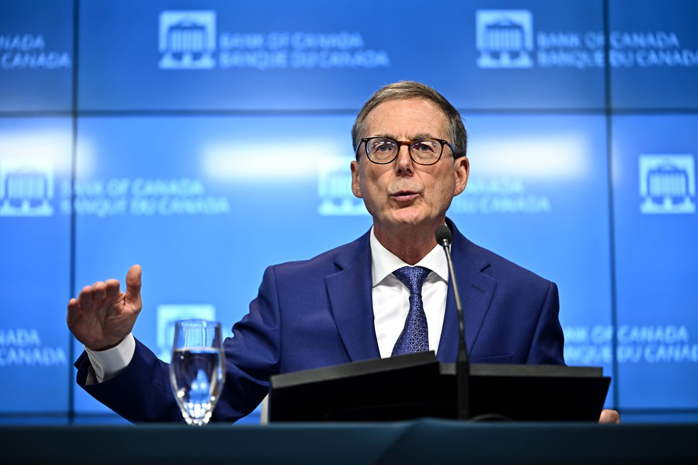 Macklem says Bank of Canada needs to ‘stick the landing’ with inflation now at 2%