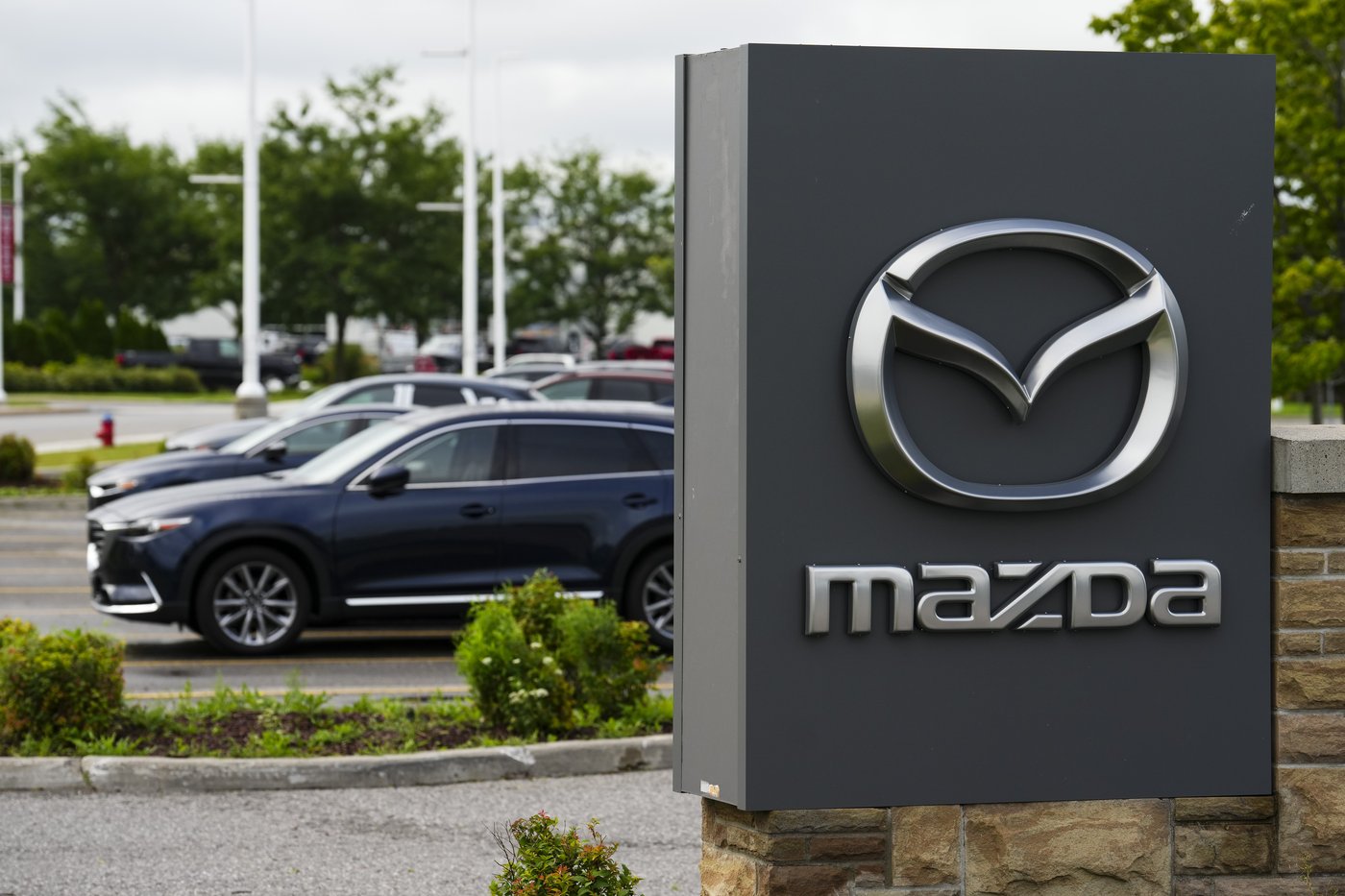 Toyota Motors, Mazda issue recalls for Canadian vehicles