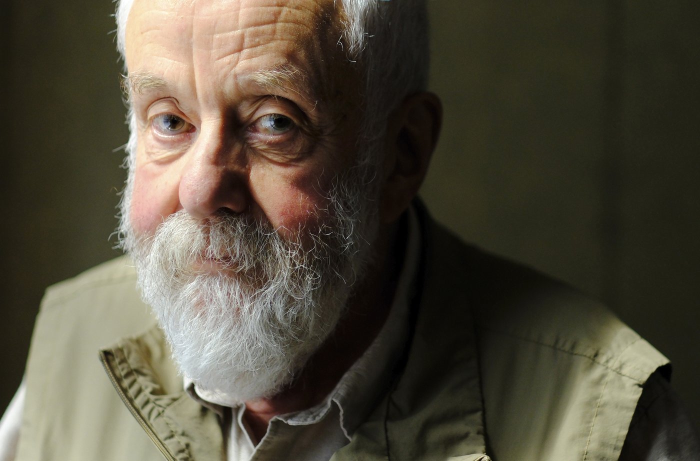 Mike Leigh on ‘Hard Truths’ and his moviemaking struggles