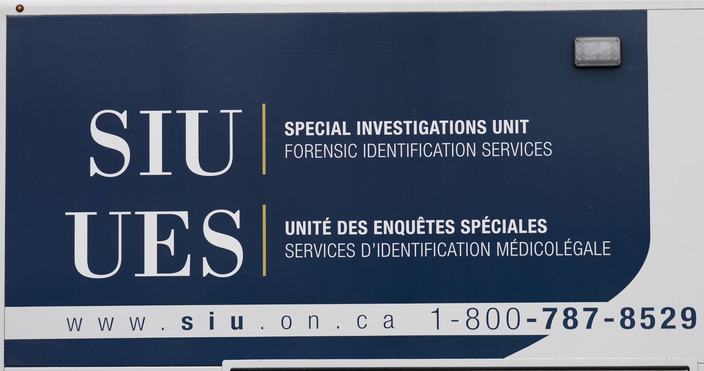 Man dead after fall from balcony as police carry out Toronto search: SIU