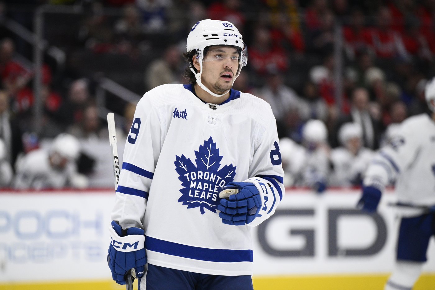 Maple Leafs re-sign forward Nick Robertson to one-year, US$875K contract