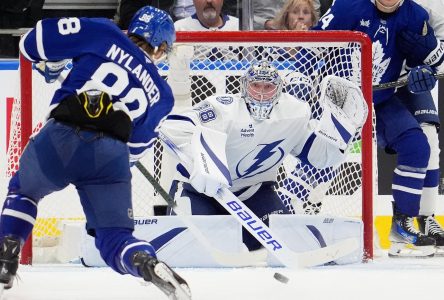 Nylander fills net, focuses on details in Leafs’ win over Bolts: ‘It’s contagious’