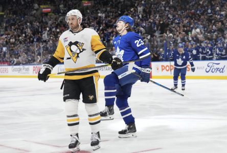 Marner, Maple Leafs top Pittsburgh Penguins 4-2 in Toronto’s home opener