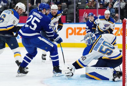 Binnington backstops Blues over Maple Leafs in Woll’s return to action