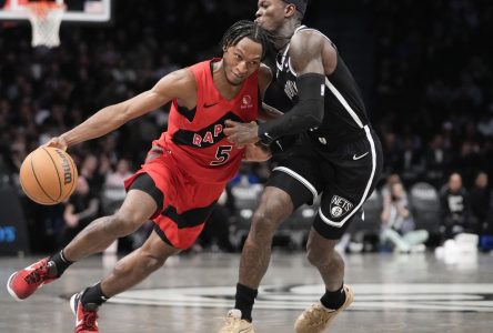 Raptors guard Quickley questionable vs. 76ers after hard fall in home opener