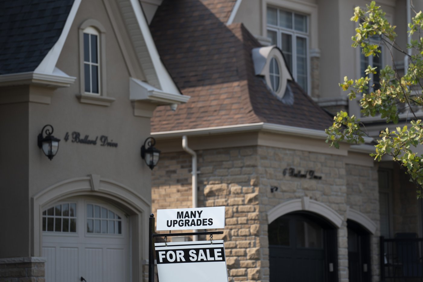 CMHC reports September pace for housing starts up from August