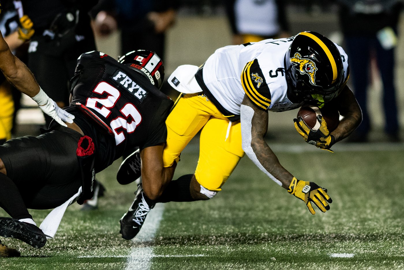 Redblacks down Ticats to halt losing streak heading into playoffs