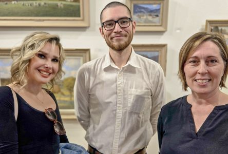 Chamber Pub Night Combines Networking and Art