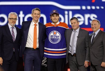 Edmonton Oilers sign first-round pick Sam O’Reilly to three-year entry-level contract