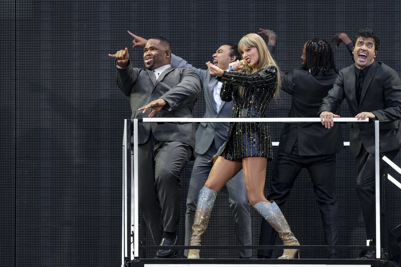 Taylor Swift tour dates expected to inject hundreds of millions into Toronto economy