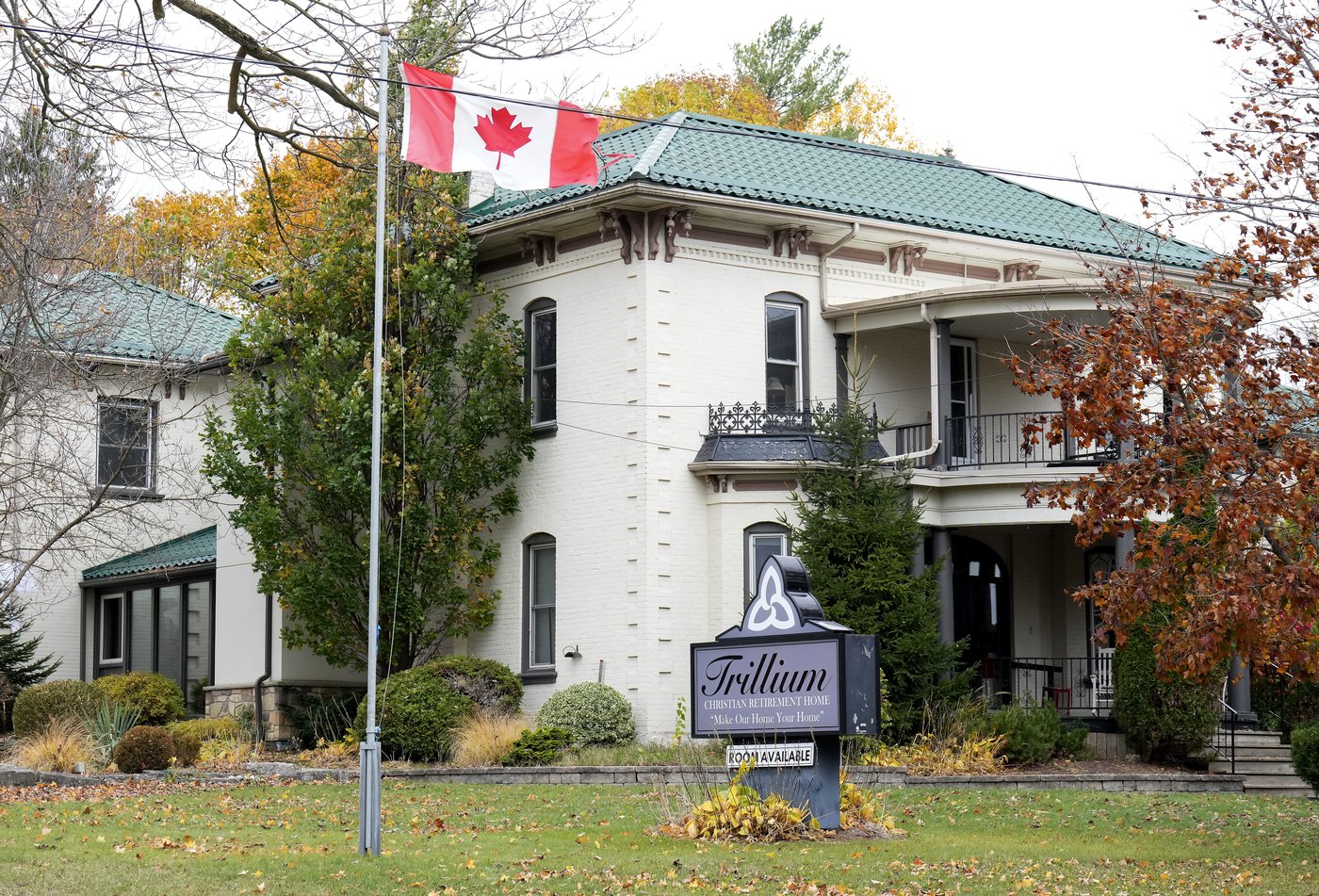 Sudden closure of Ontario retirement home leaves families scrambling to find new care