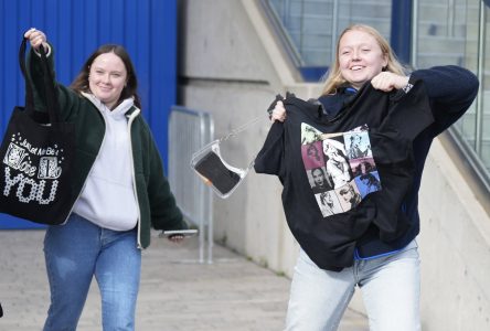 ‘It’s literally incredible’: Swifties line up for merch ahead of Toronto concerts