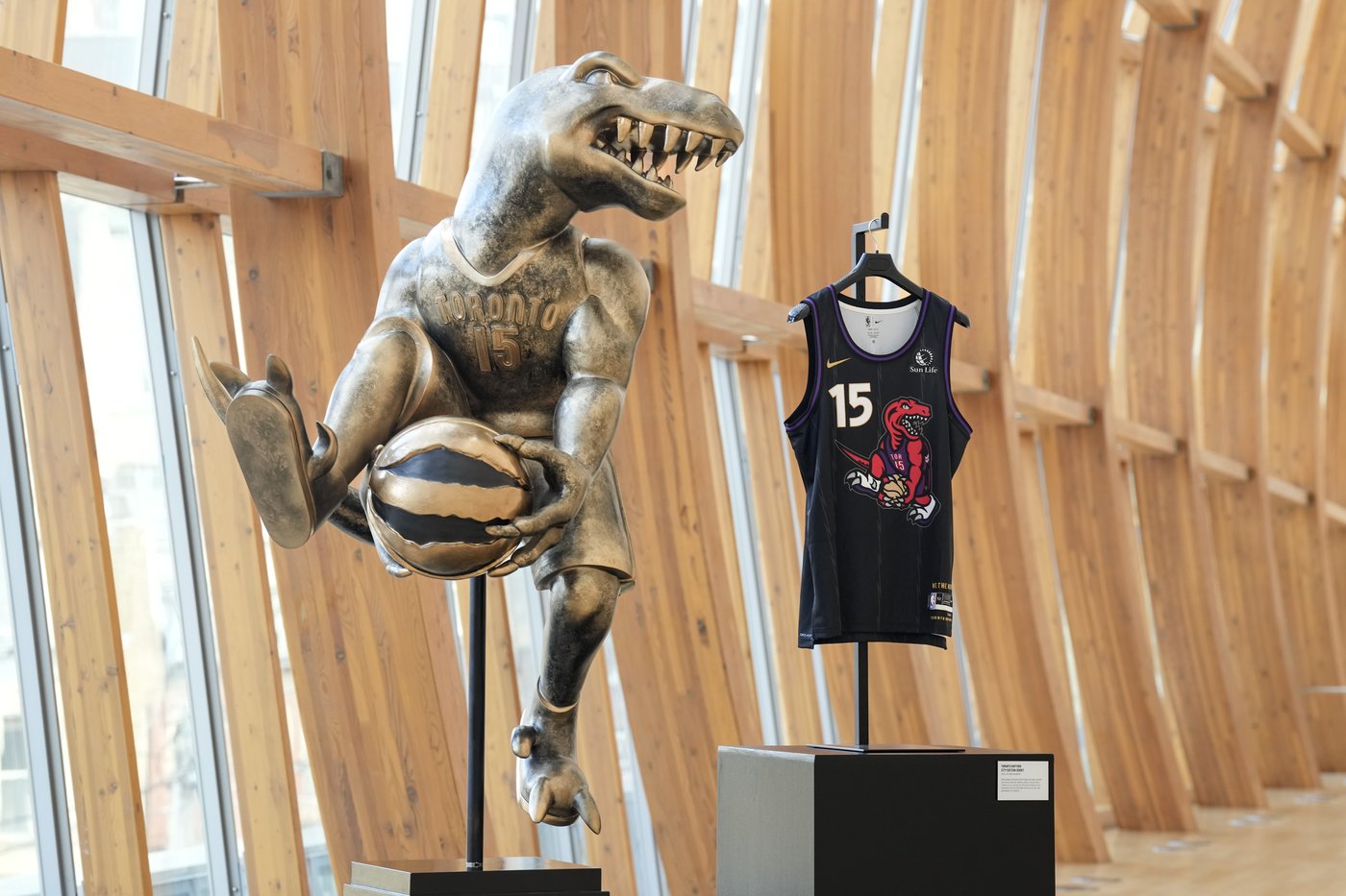 Raptors unveil Vince Carter-themed alternate jersey with dunking dinosaur logo