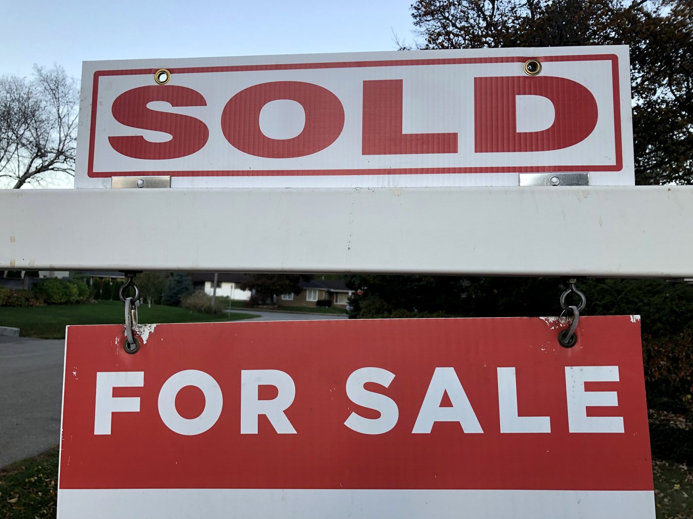 National home sales surge in October after previous month’s supply bump: CREA