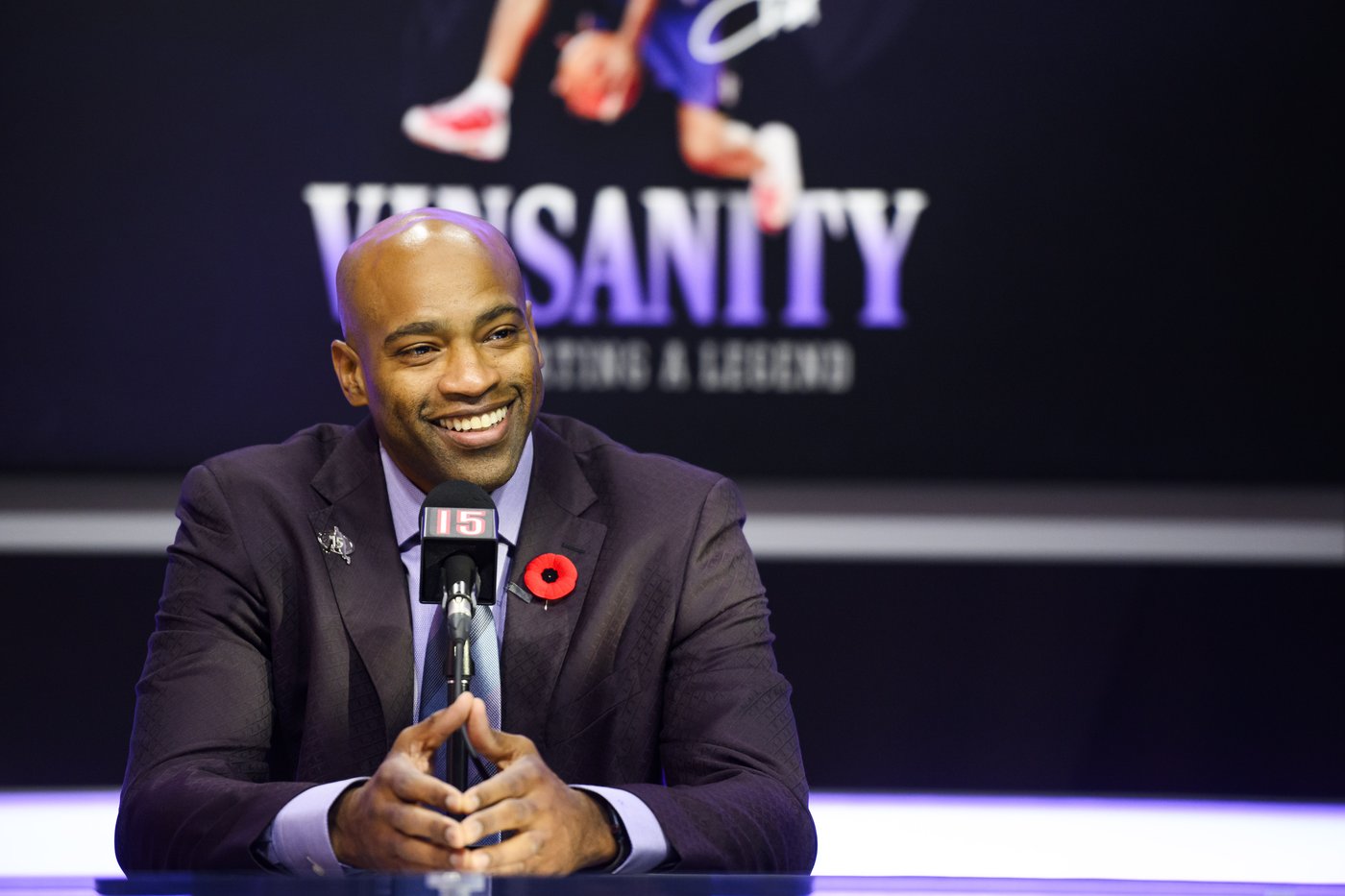 Vince Carter’s No. 15 jersey retired by Toronto Raptors in mid-game ceremony