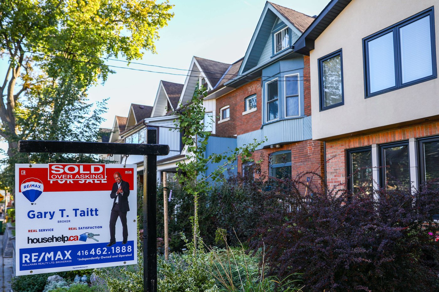 Greater Toronto home sales jump in October after Bank of Canada rate cuts: board