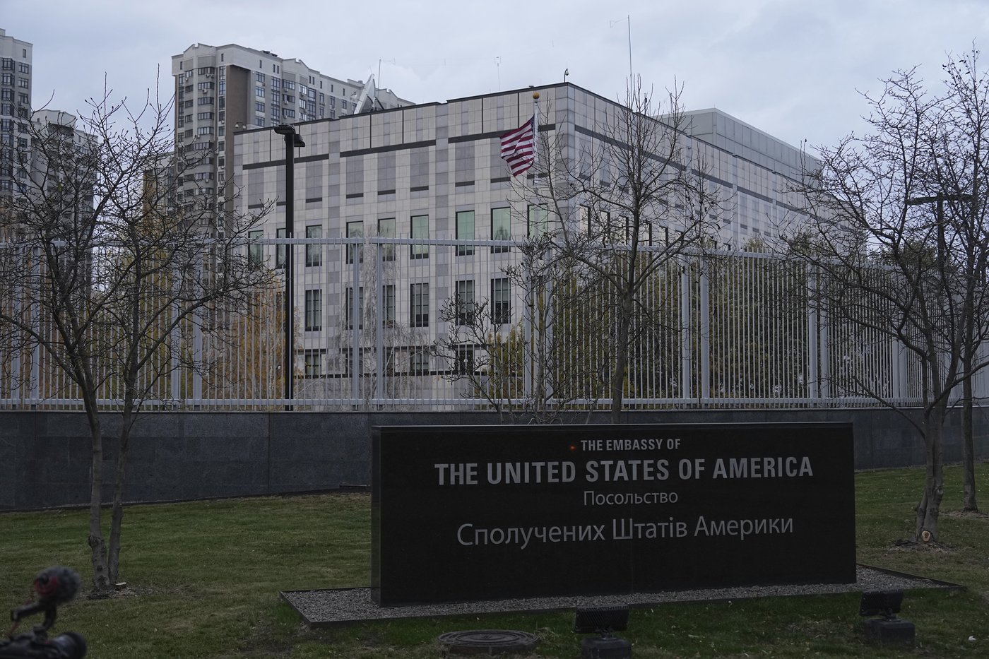 Canada, U.S. embassies scramble after threat of Russian air strike in Kyiv